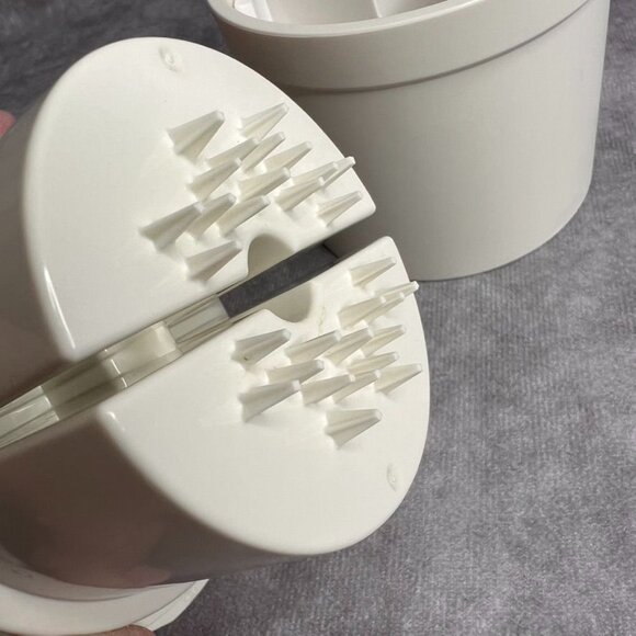 The Pampered Chef Spiral & Slice Spiralizer Kitchen Tool #1136 - Picture 8 of 9